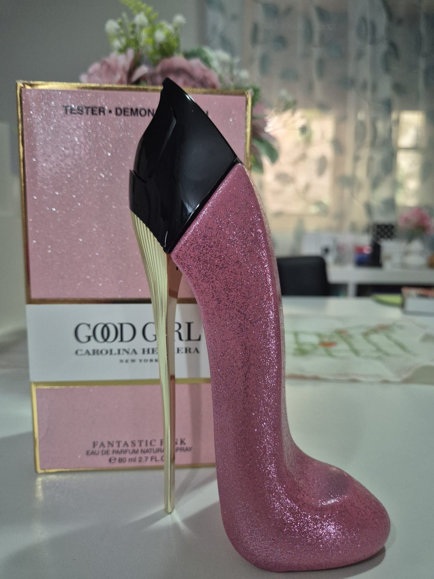 Perfume Fantastic Pink- Carolina Herrera TESTER SEM USO